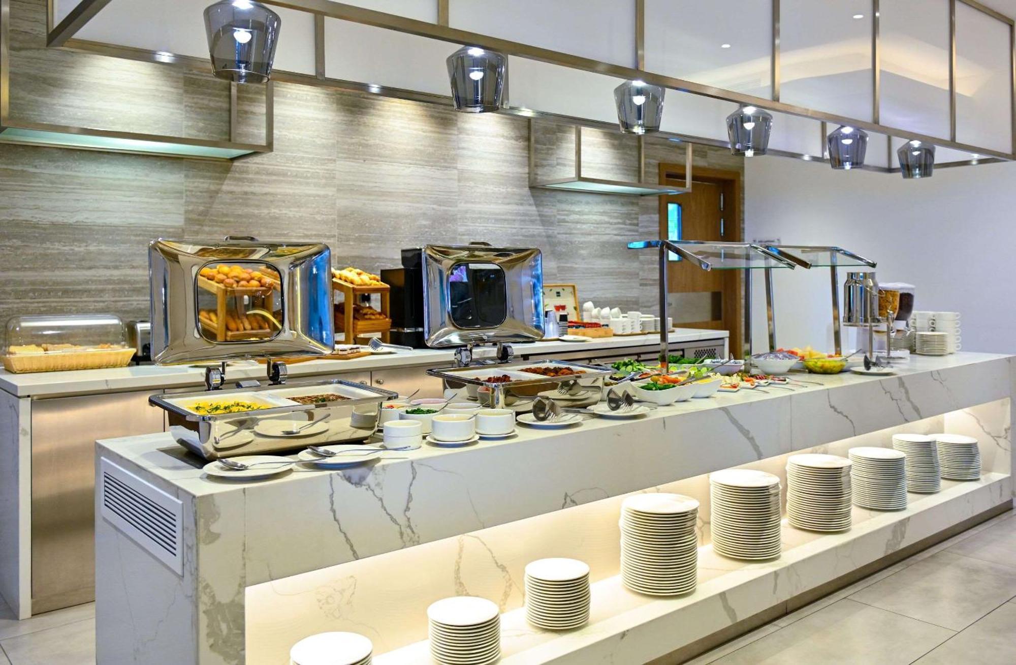 Comfort Hotel Riyadh Olaya Exteriör bild