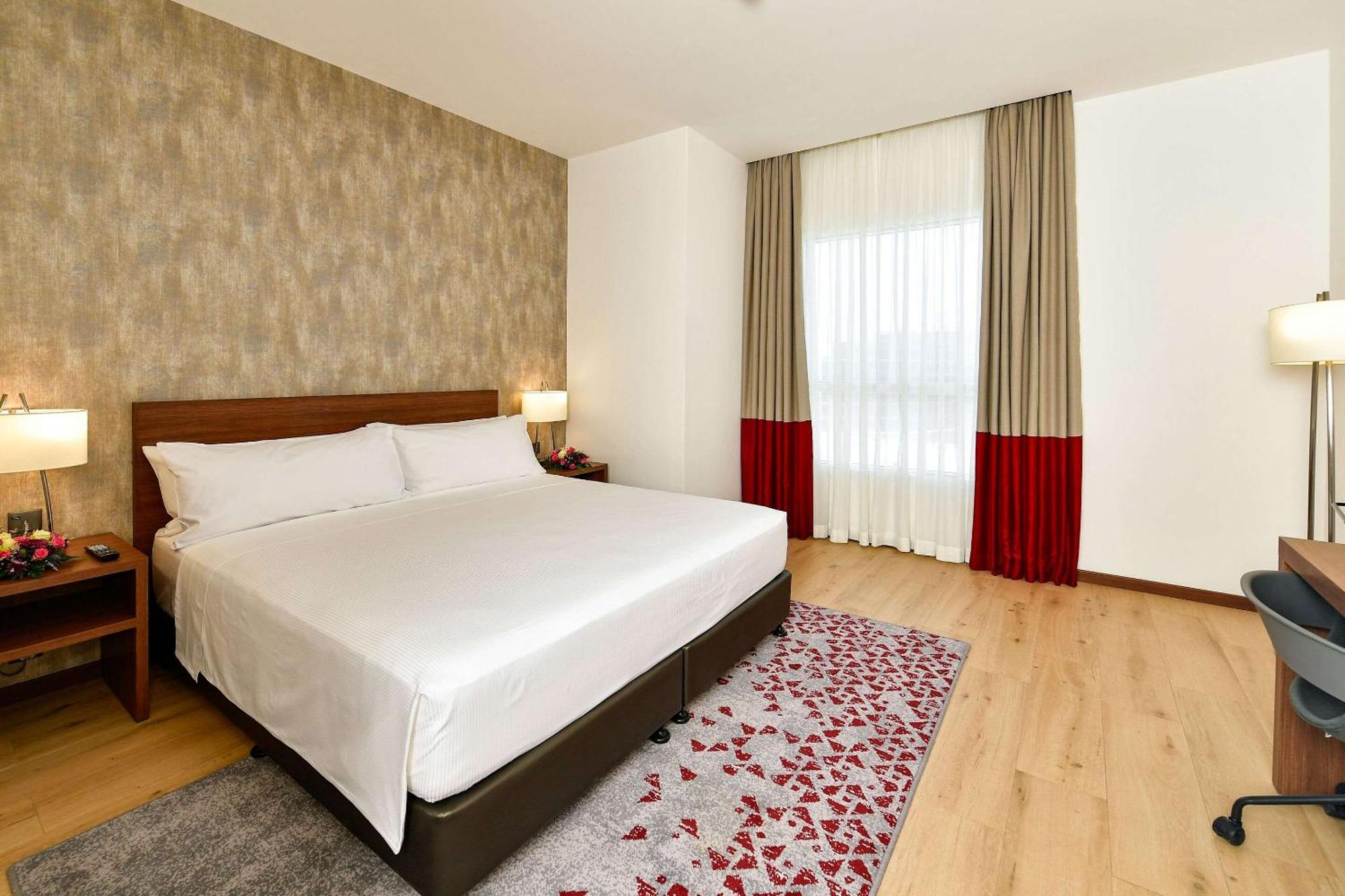 Comfort Hotel Riyadh Olaya Exteriör bild