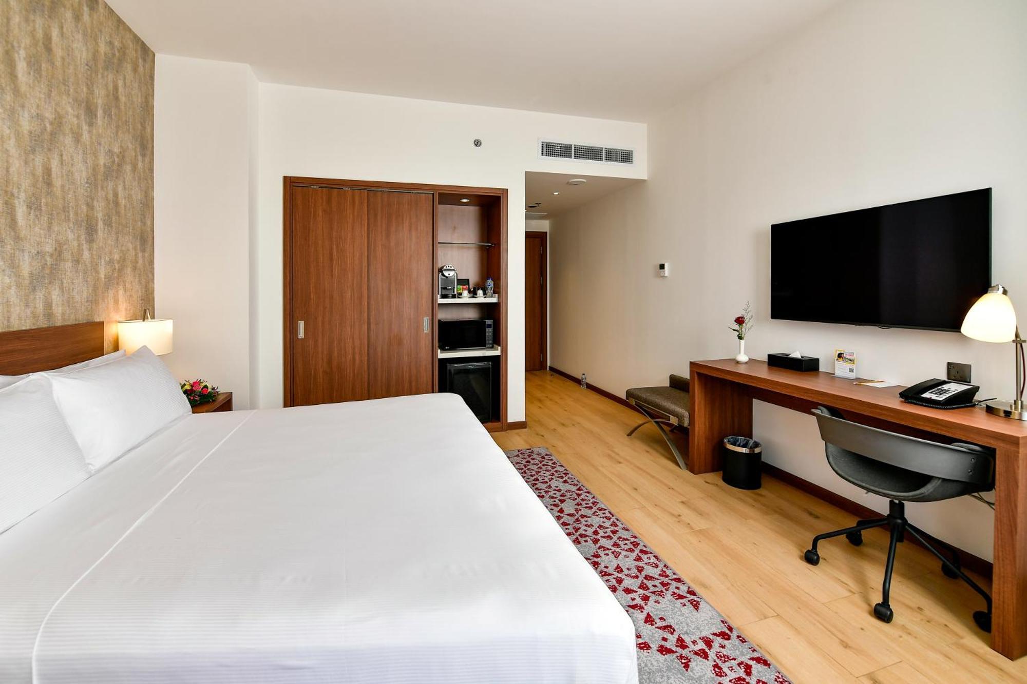 Comfort Hotel Riyadh Olaya Exteriör bild